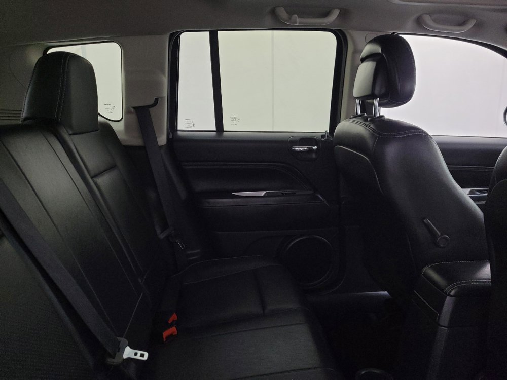Used 2015 Jeep Compass High Altitude AWD/4WD image 19
