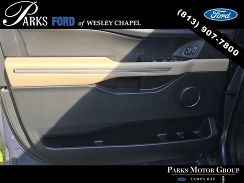 Certified 2023 Ford Expedition Limited image 18