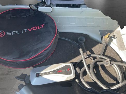 Used 2021 Chevrolet Bolt Premier w/ Infotainment Package image 11