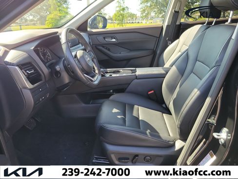 Used 2023 Nissan Rogue SL FWD image 22