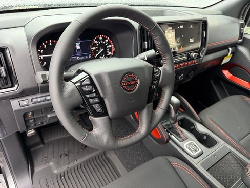 New 2026 Nissan Frontier PRO-4X w/ Pro-4x Convenience Package image 16