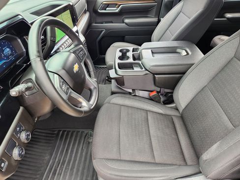 Certified 2025 Chevrolet Silverado 1500 LT image 13