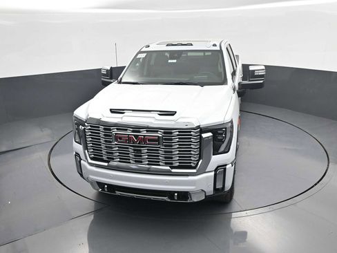 New 2026 GMC Sierra 2500 Denali w/ Technology Package AWD/4WD image 24