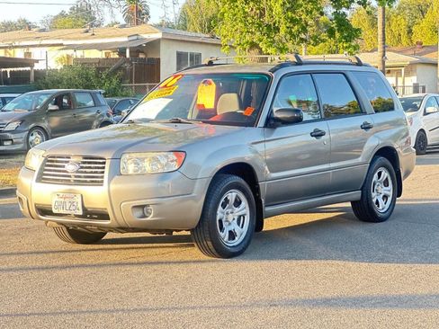 Used 2006 Subaru Forester 2.5X w/ Popular Equipment Group 1B AWD/4WD image 1