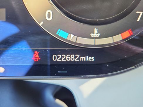 Used 2024 Land Rover Range Rover SE image 21