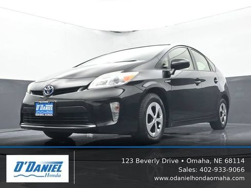Used 2013 Toyota Prius Three w/ Solar Roof Pkg FWD image 9