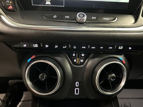 Used 2023 Chevrolet Blazer LT w/ Convenience Package FWD image 19