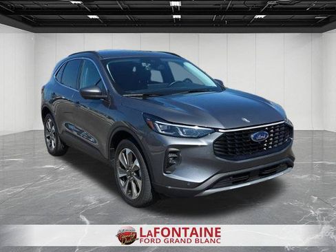 Certified 2024 Ford Escape Platinum AWD/4WD image 1