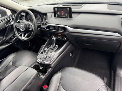 Used 2018 MAZDA CX-9 Touring w/ Touring Premium Package image 14