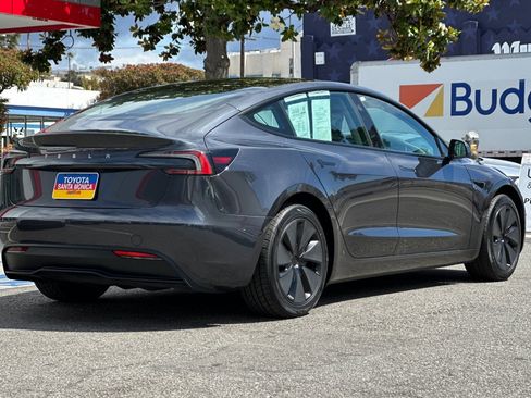 Used 2025 Tesla Model 3 Long Range RWD image 4