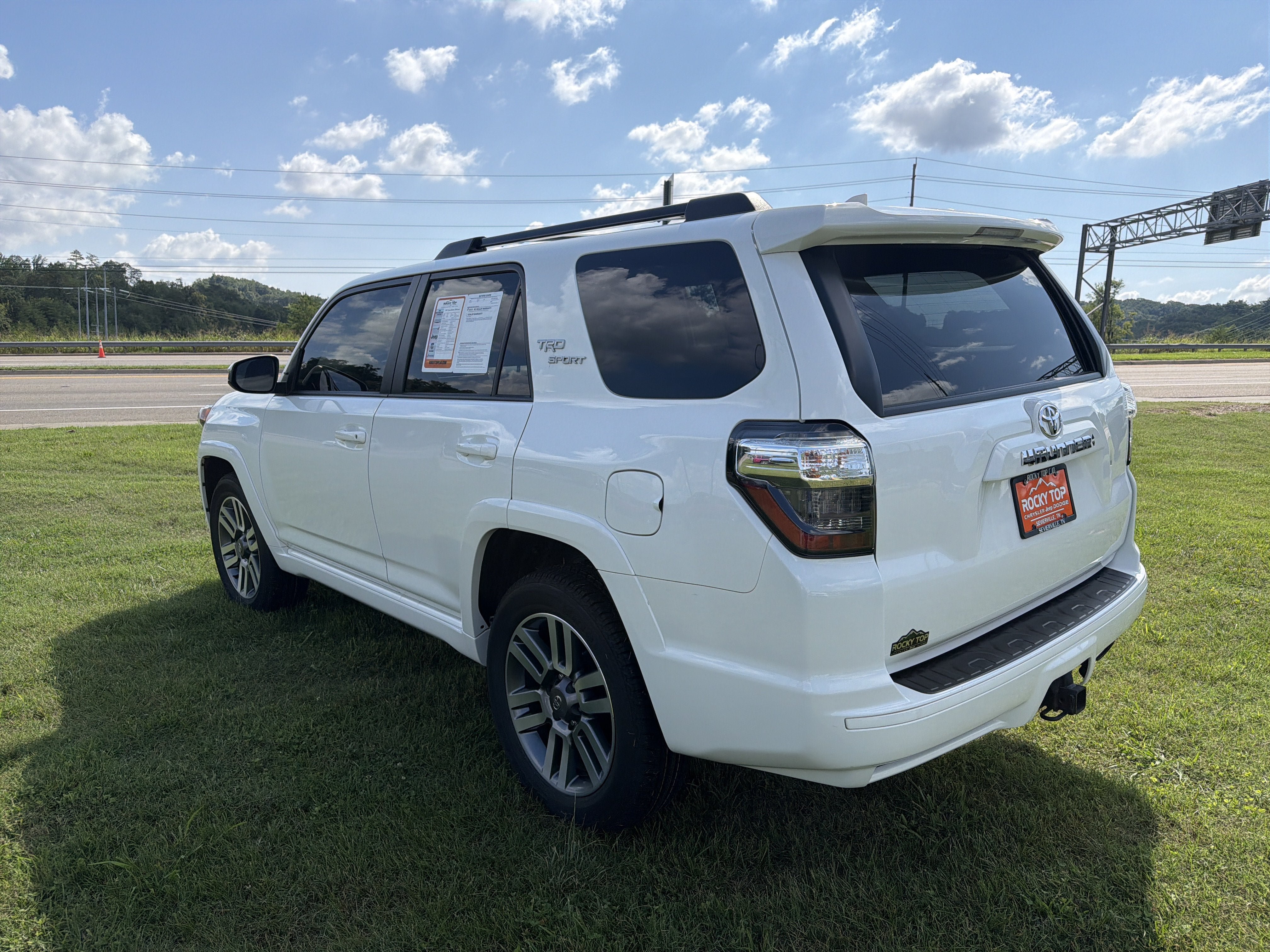 Used 2022 Toyota 4Runner TRD Sport AWD/4WD image 11