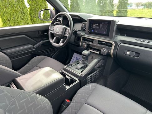 Certified 2025 Toyota Tacoma SR image 34