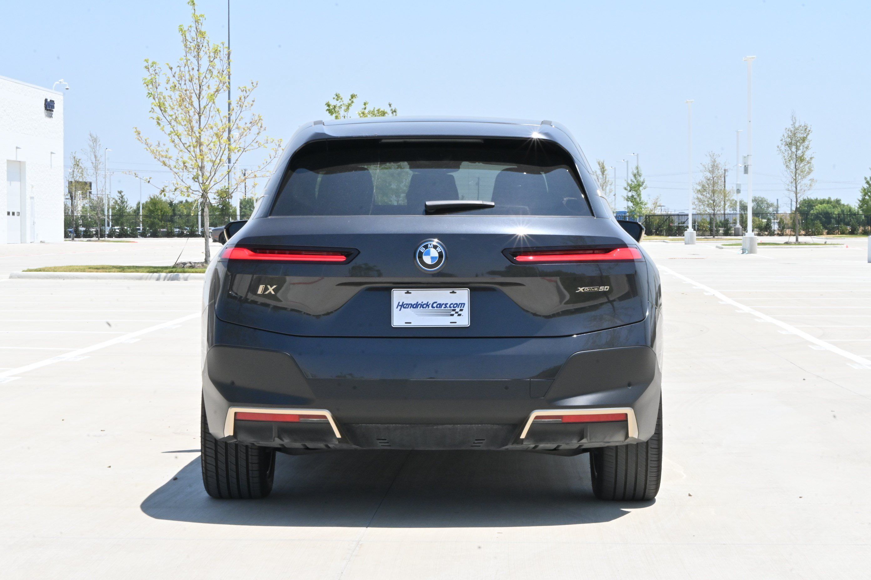 Certified 2024 BMW iX xDrive50 w/ Premium Package AWD/4WD image 8