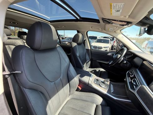 Used 2019 BMW X7 xDrive40i w/ Premium Package image 32