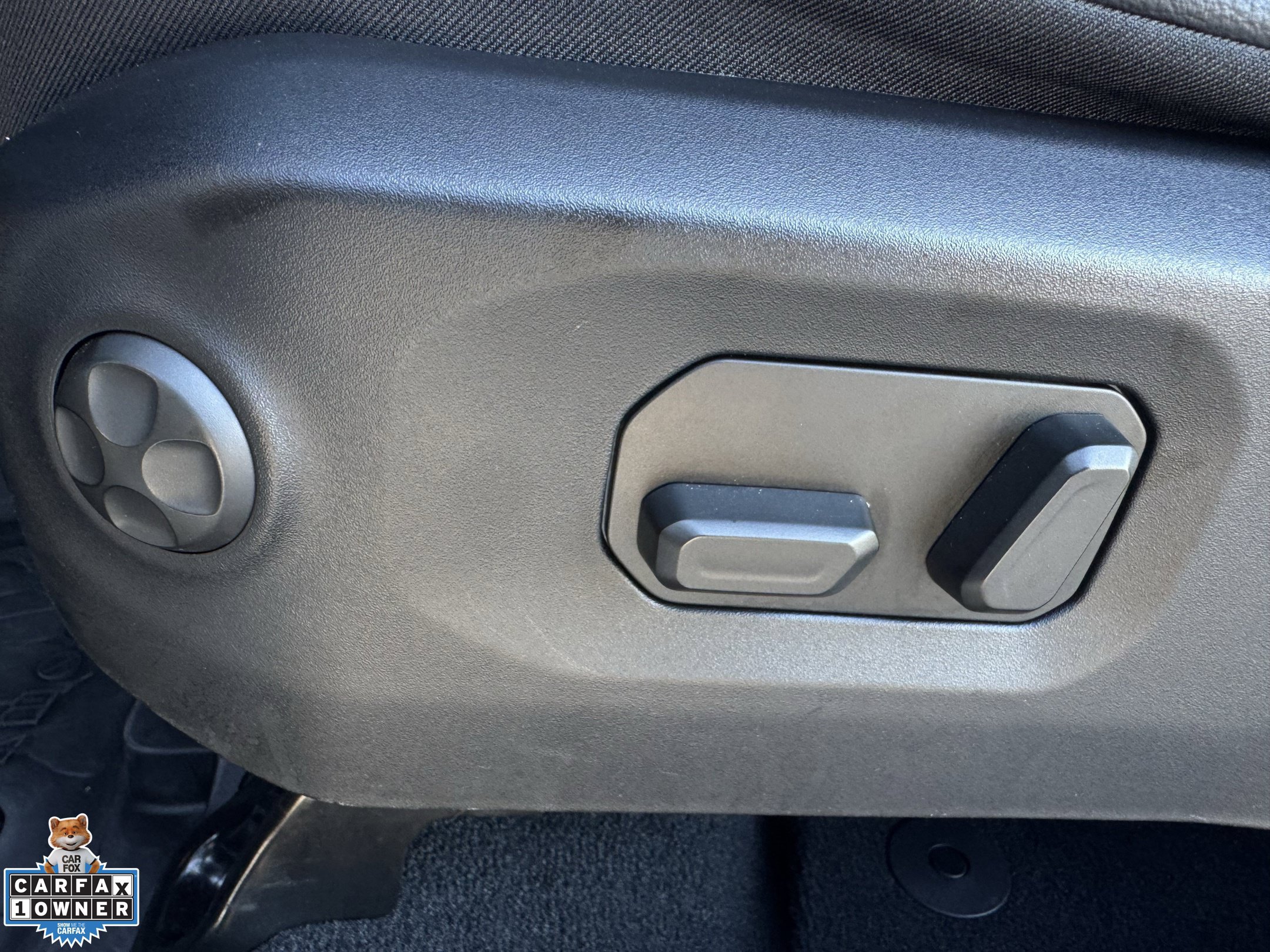 Used 2026 Jeep Wrangler Unlimited Sahara AWD/4WD image 28