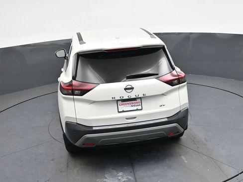 Used 2021 Nissan Rogue SV image 27