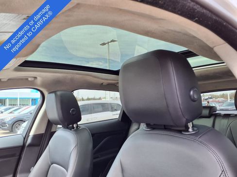 Used 2019 Jaguar F-PACE Premium AWD/4WD image 21