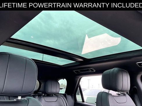 Used 2025 Land Rover Range Rover Sport SE AWD/4WD image 22