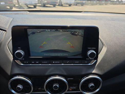 Used 2024 Nissan Sentra S FWD image 23
