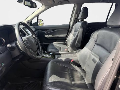Used 2016 Honda Pilot Touring image 12