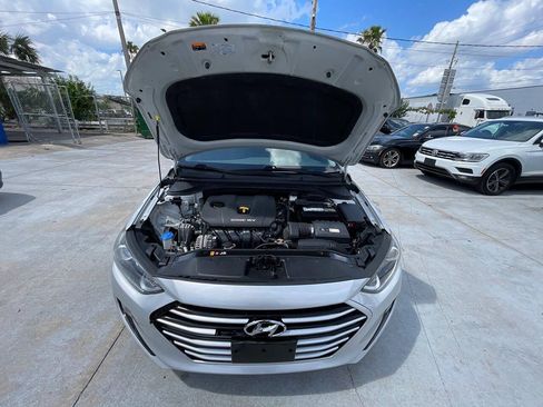 Used 2018 Hyundai Elantra Value Edition FWD image 19