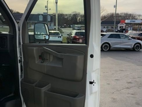 Used 2024 Chevrolet Express 2500 w/ Driver Convenience Package image 21