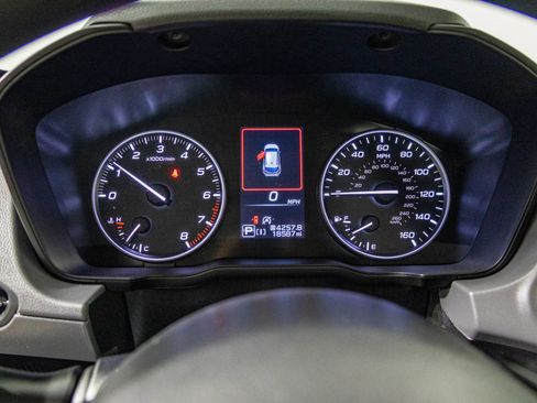 Used 2024 Subaru Crosstrek 2.0i Premium w/ Crosstrek Mirror Package image 22