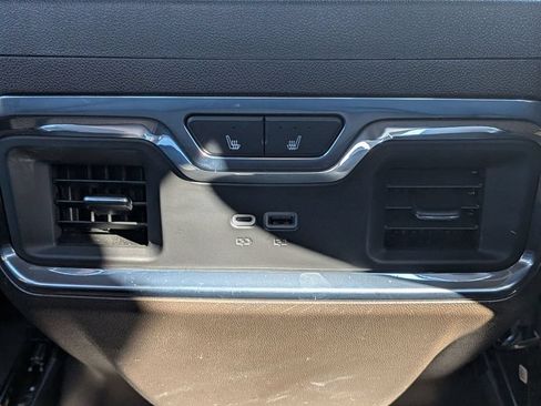 Used 2025 GMC Sierra 1500 Denali AWD/4WD image 34