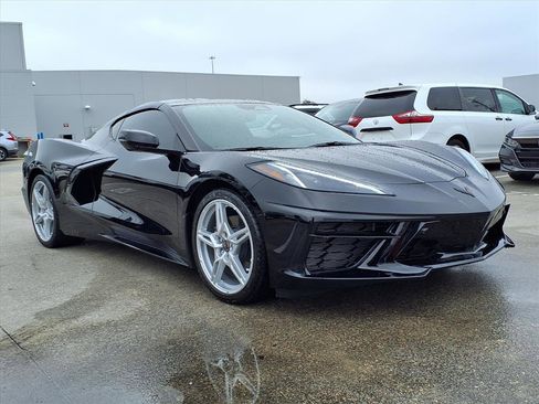 Used 2025 Chevrolet Corvette Stingray Preferred Cpe w/ 2LT image 1