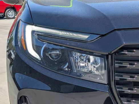 Used 2024 Honda Passport Black Edition image 9