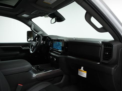 New 2025 GMC Sierra 2500 SLT w/ SLT Premium Package image 17