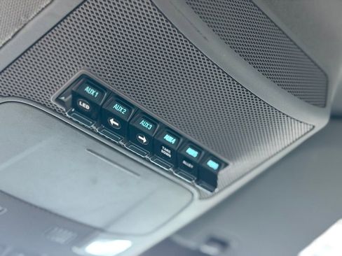 Used 2017 Ford F550 4x4 Crew Cab Super Duty image 28