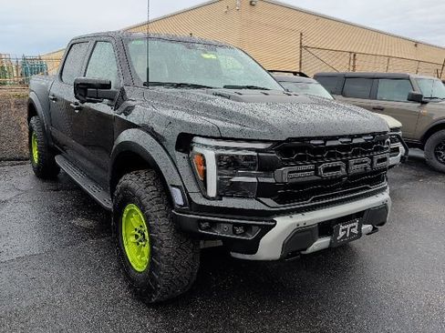 Used 2025 Ford F150 Raptor image 2