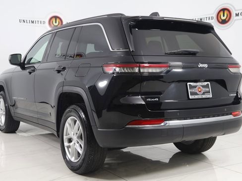 Used 2023 Jeep Grand Cherokee Laredo X image 4