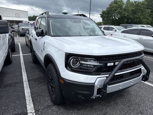 New 2026 Ford Bronco Sport Outer Banks AWD/4WD image 2