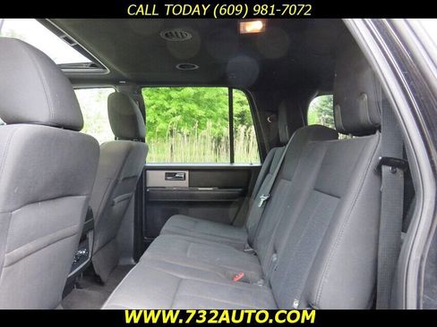 Used 2015 Ford Expedition EL XLT image 9