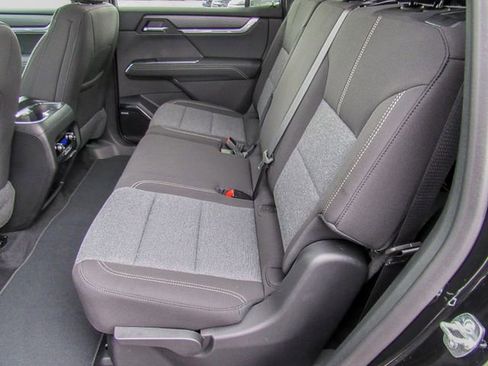 New 2025 GMC Acadia Elevation image 16