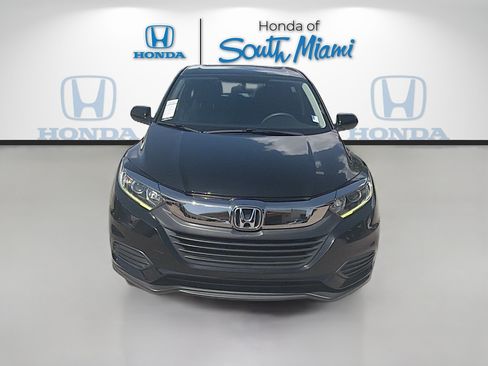 Used 2022 Honda HR-V LX image 2