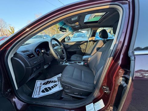 Used 2011 Ford Fusion SE w/ 202A Rapid Spec Order Code image 8