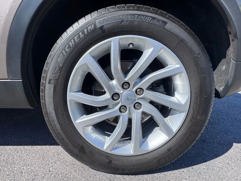 Used 2016 Land Rover Discovery Sport HSE image 8