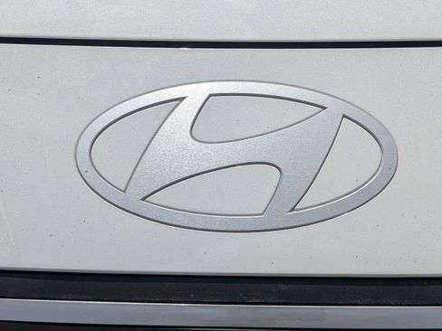 Used 2025 Hyundai Elantra Sport FWD image 35