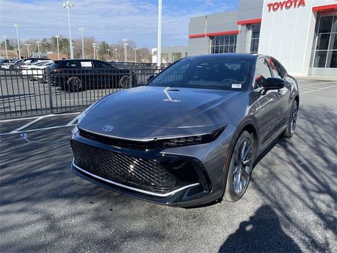 New 2026 Toyota Crown Limited image 4