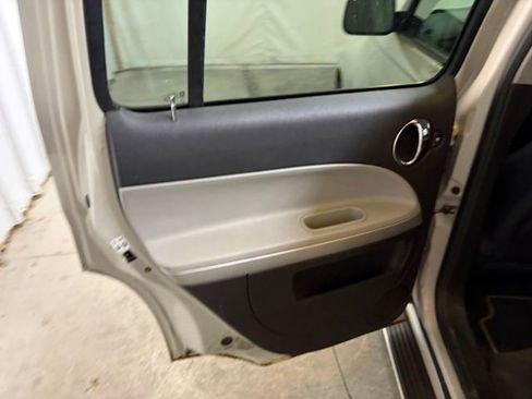 Used 2007 Chevrolet HHR LT w/ LT Preferred Equipment Group FWD image 16