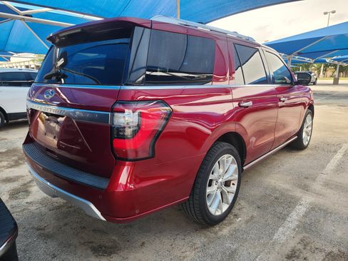 Used 2019 Ford Expedition Platinum AWD/4WD image 4