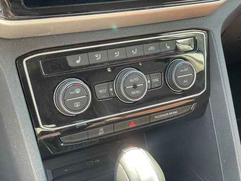 Certified 2022 Volkswagen Atlas SE AWD/4WD image 18