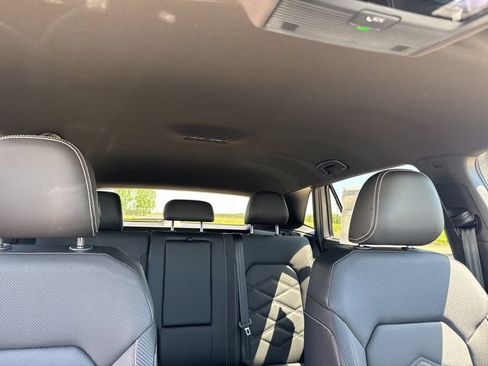 New 2025 Volkswagen Atlas Cross Sport SE image 30