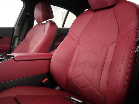 Used 2025 BMW 530i 530i image 12