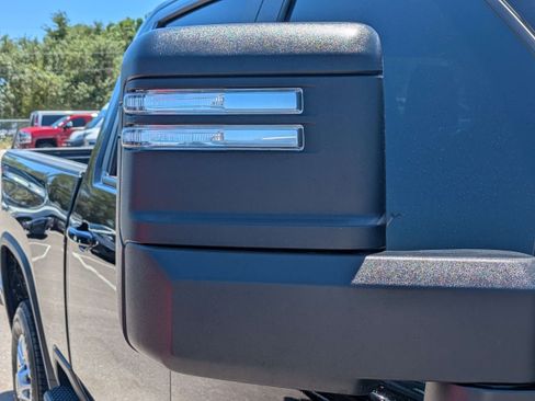 Used 2025 Chevrolet Silverado 2500 LT w/ Convenience Package AWD/4WD image 12