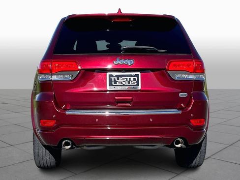 Used 2017 Jeep Grand Cherokee Overland image 4