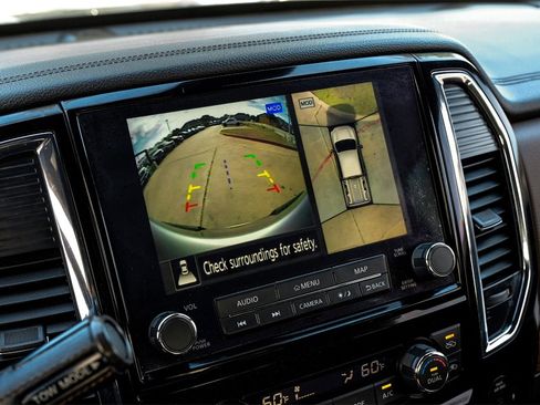 Used 2020 Nissan Titan Platinum Reserve w/ Moonroof Package image 20